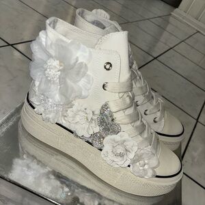 White High Top Azalea Wang Sneakers… Brand new never worn